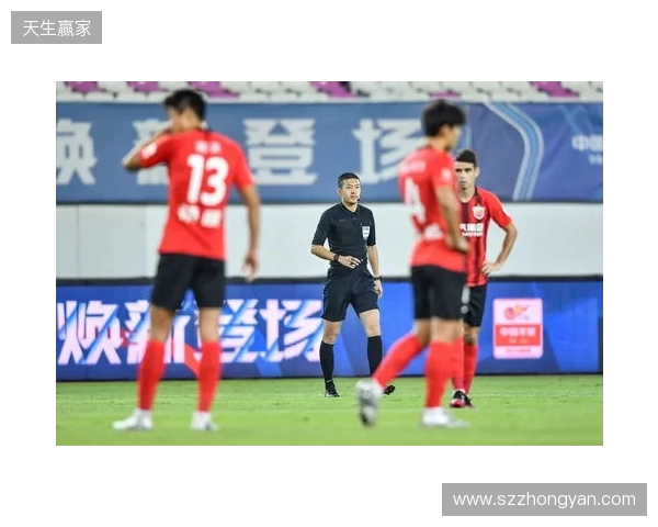记者谈海港：这赛季确实定位保级了，看不出为啥换茹萨、梅伦多